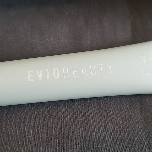 Evio Beauty Pore-Fect Primer - Picture 2 of 4